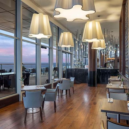 Hilton Batumi Hotel Екстериор снимка The Lounge at the 360° Restaurant