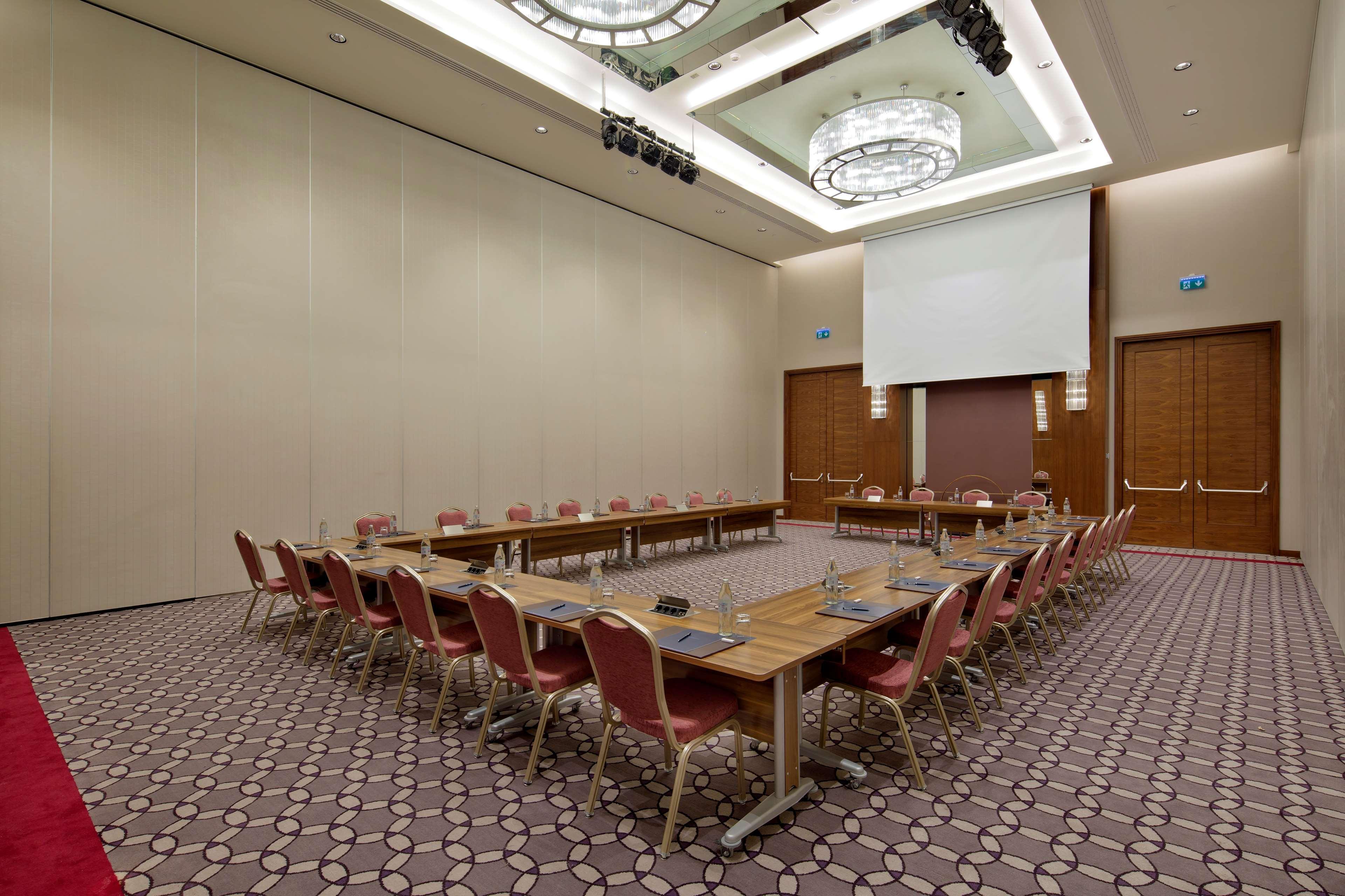 Hilton Batumi Hotel Екстериор снимка Meeting room