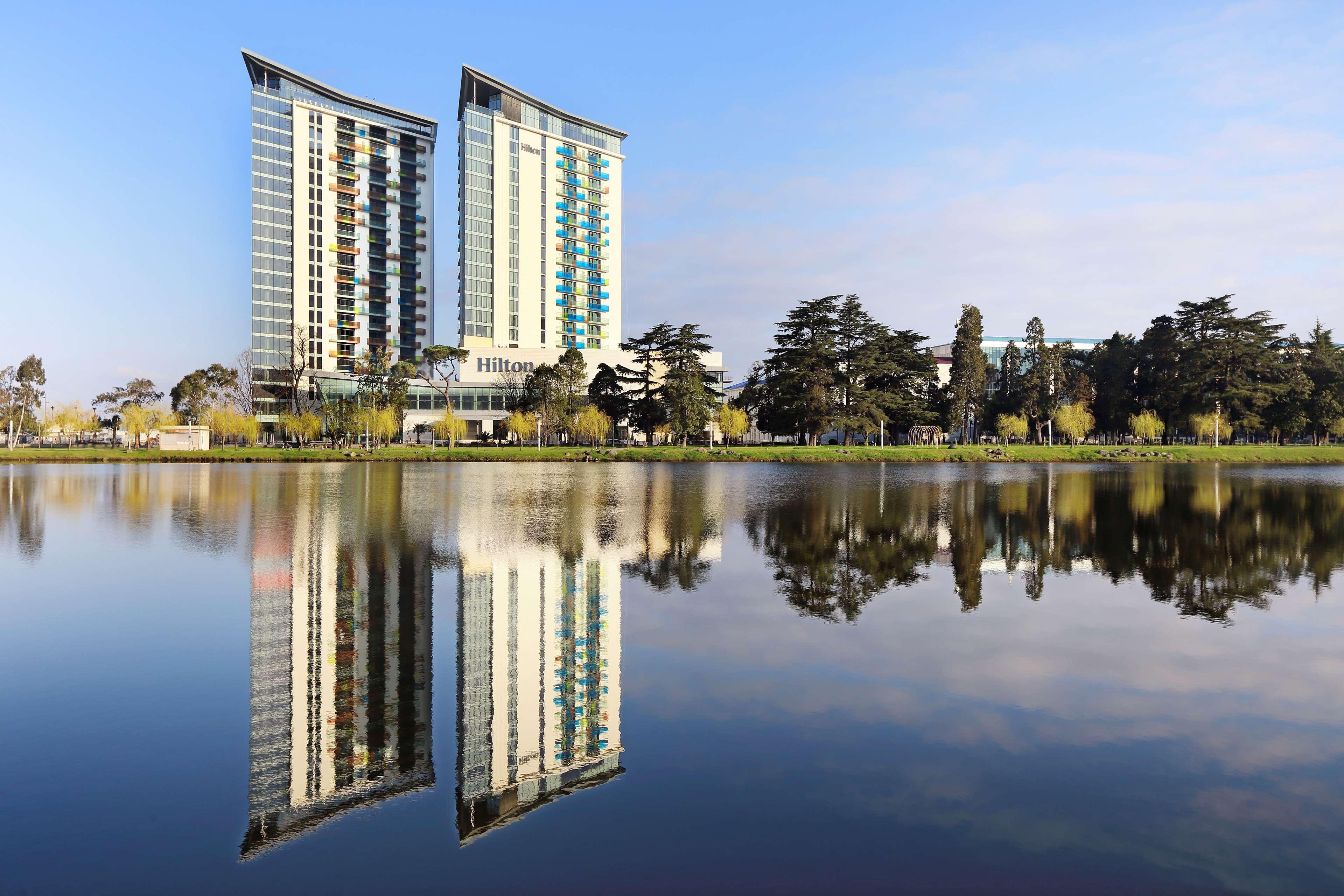 Hilton Batumi Hotel Екстериор снимка The Lakes College